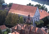 Samostan 3